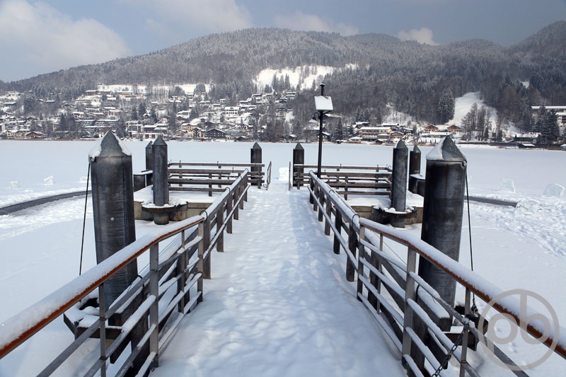 Fotokunst, Photo Art, Fine Art, Wandbilder, Wall Art, Tegernsee, Rottach-Egern, zugefrorener See, Steg im Winter, Wintersteg